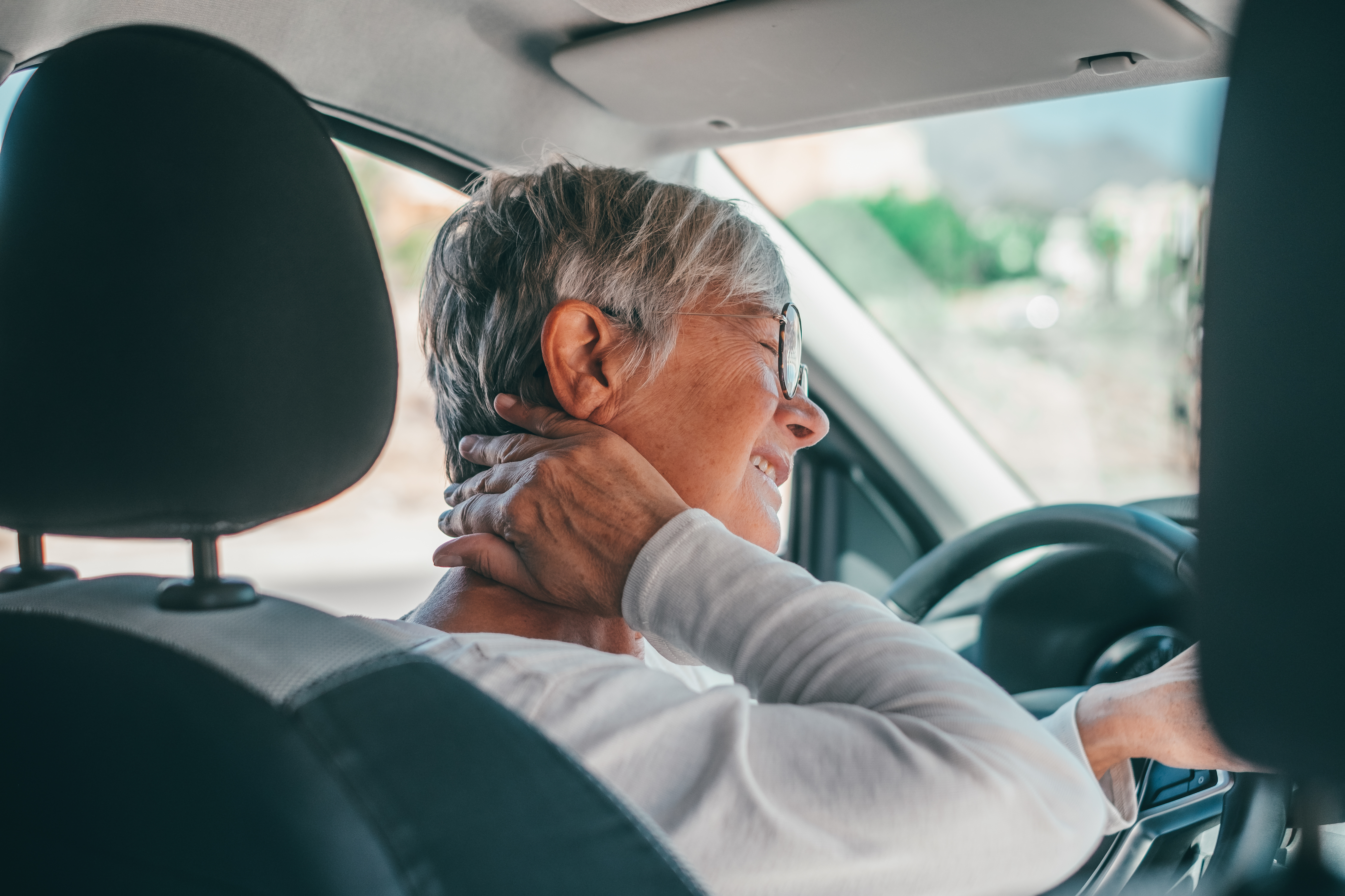 Common Neck Injuries from Car Accidents + What To Do