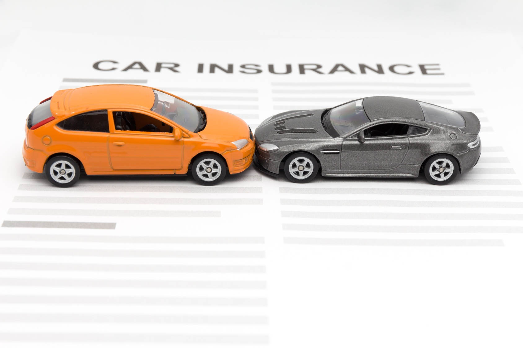 4_Insurance_Providers_for_UM_coverage toy cars simulating a car accident