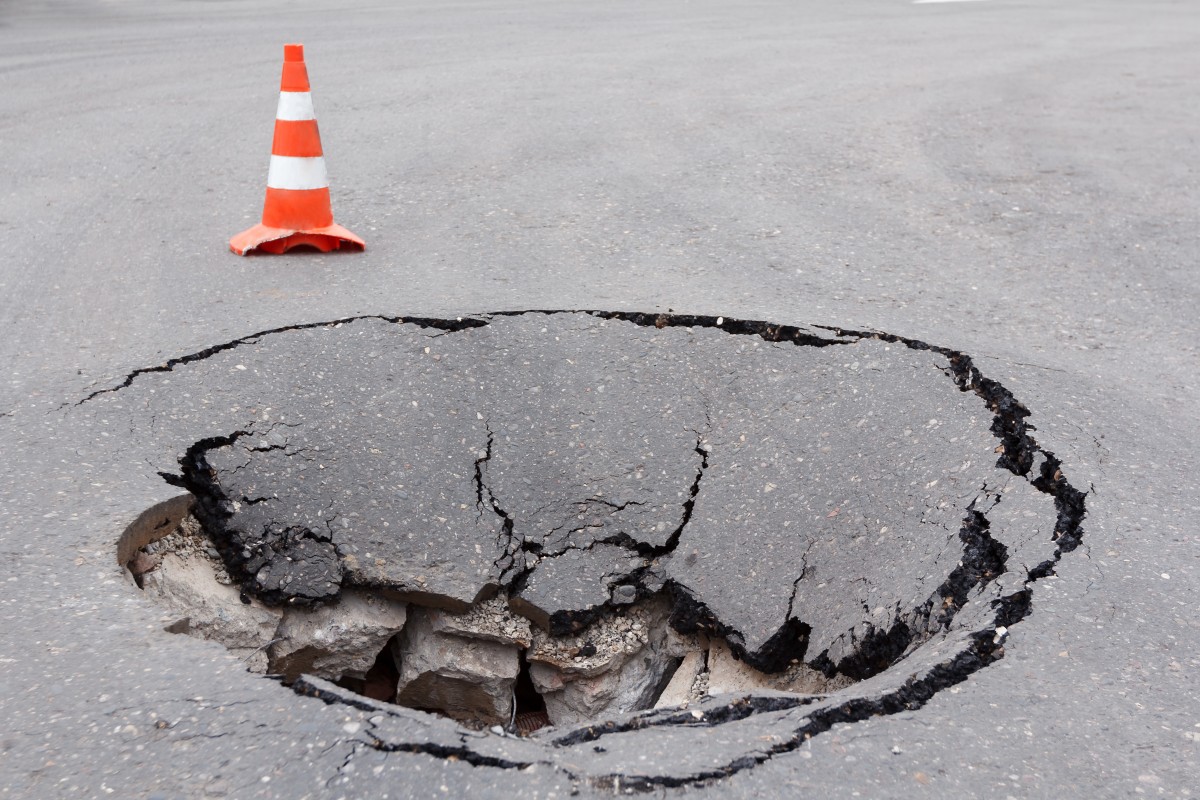 AdobeStock_282004392 A sinkhole