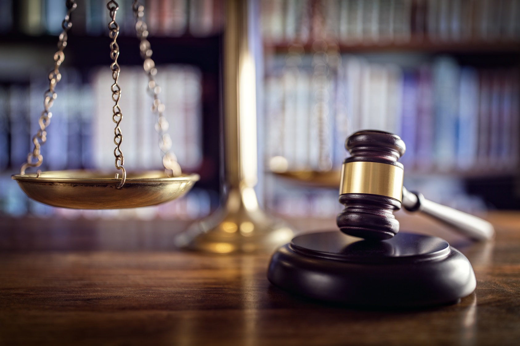 Fotolia_102582869_Subscription_Monthly_M gavel and scales of justice with a book