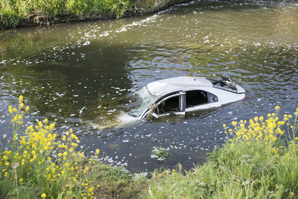 LOW%20GPS%20FAIL-1 A car submerged