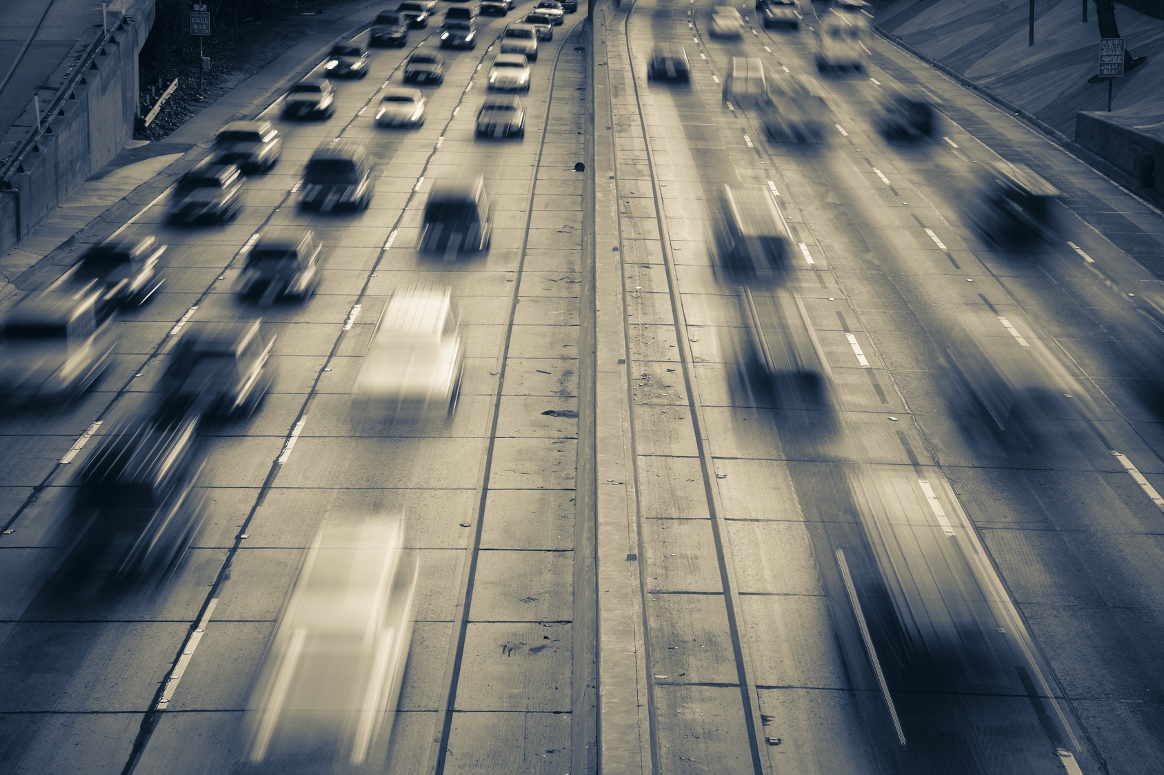 Uninsured_Motorist_Coverage A blurry photo of interstate traffic