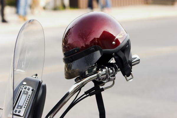 fotolia_1924980_subscription_monthly_m-resized-600 A motorcycle helmet on a parked motorcycle